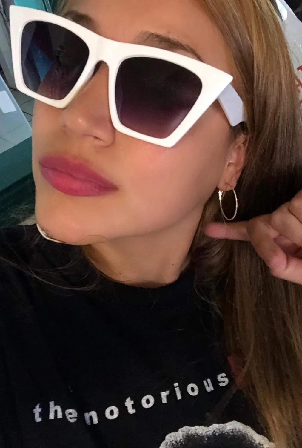FEISEDY Vintage Square Cat Eye Sunglasses Women Trendy Cateye Sunglasses B2473