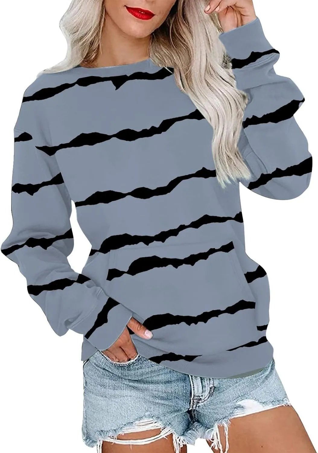 Striped Sweatshirts Women Crewneck Long Sleeve Hoodies Sweatshirt with Kangaroo Pocket Solid Color Pullover Tops