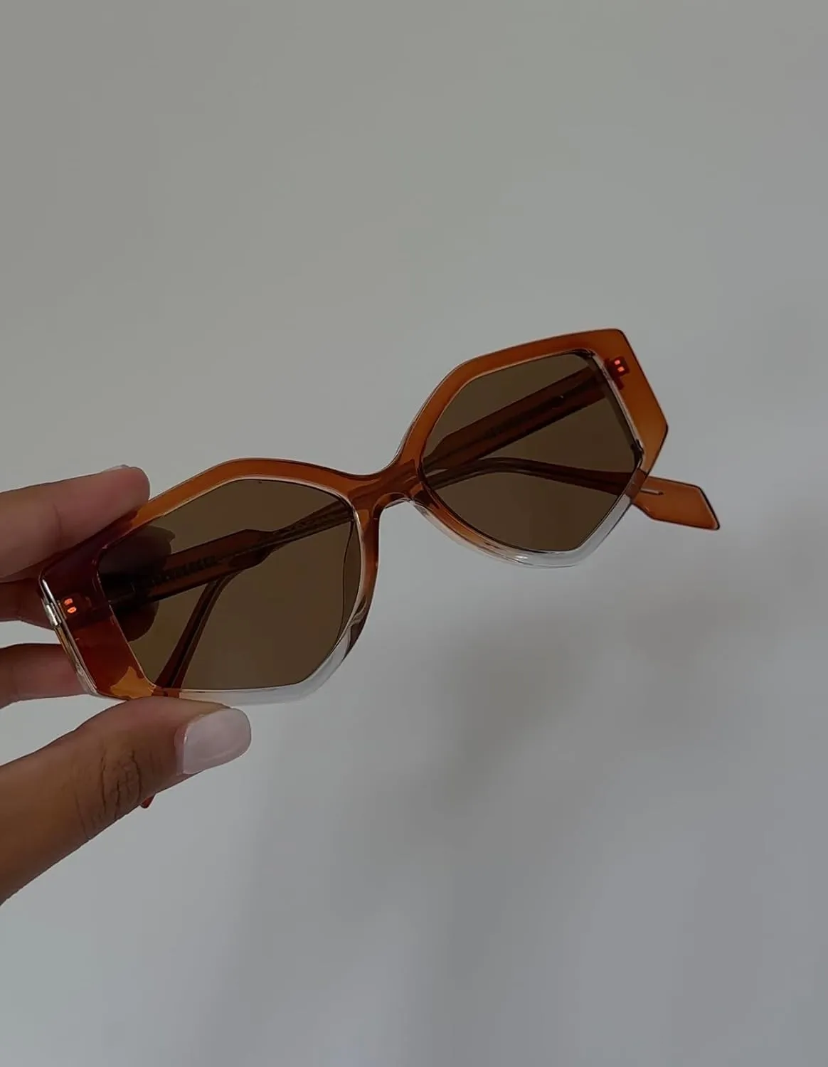 Trendy Sunglasses for Women - Sunglasses Womens with UV protection - Vintage Retro Oval Y2K Fashion Sun Glasses