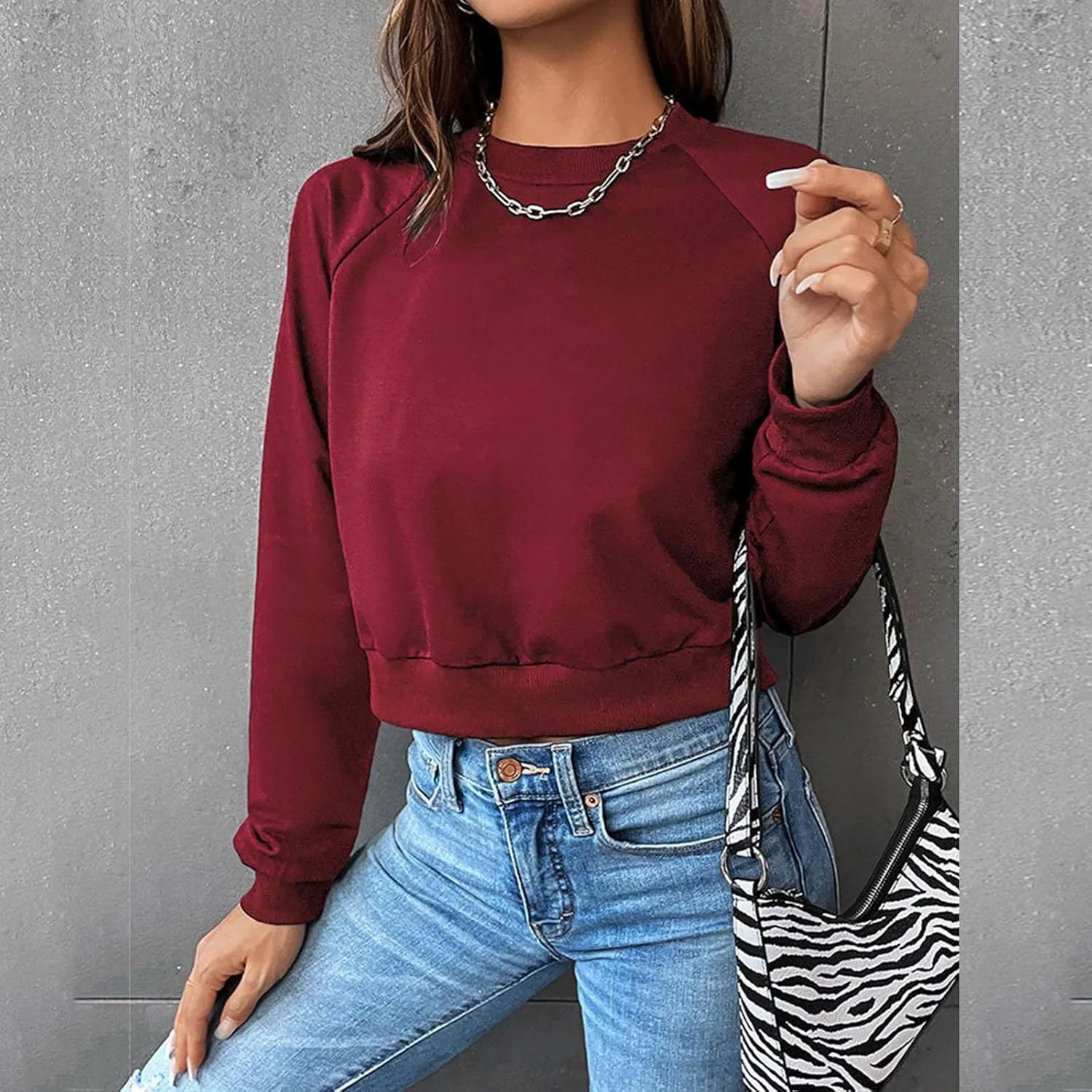 Women Cropped Sweatshirt Trendy Cozy Loose Fit Crewneck Solid Color Pullover Lightweight Long Sleeve Sweatshirt