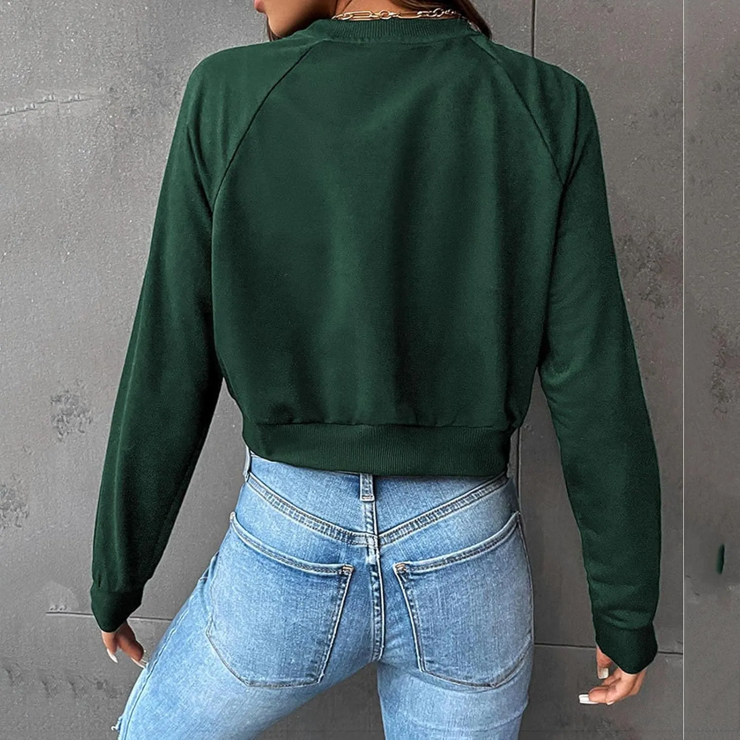 Women Cropped Sweatshirt Trendy Cozy Loose Fit Crewneck Solid Color Pullover Lightweight Long Sleeve Sweatshirt