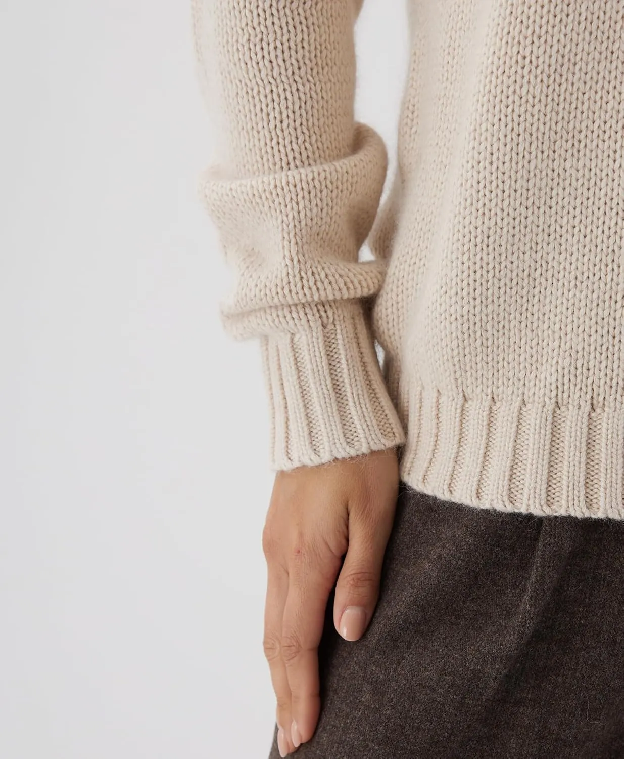 Womens Cashmere Sweater, Long Sleeve, Round Neck, Classic Soft Knit Lightweight Pullover Cream