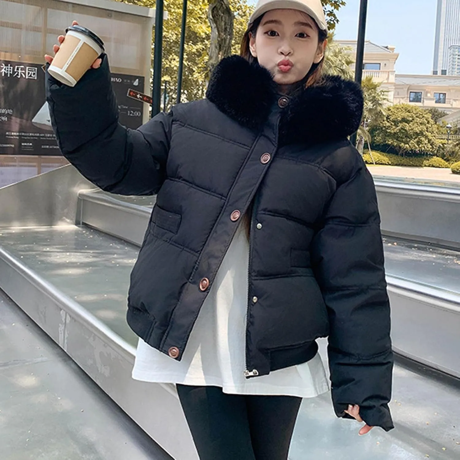 Womens Cropped Puffer Jacket Zip Up Down Jackets With Faux Fur Hood 2024 Winter Warm Coat Short Quilted Waterproof Coat